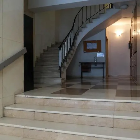 Quiet City Center Apt On A Pedestrian Street Athènes Extérieur photo