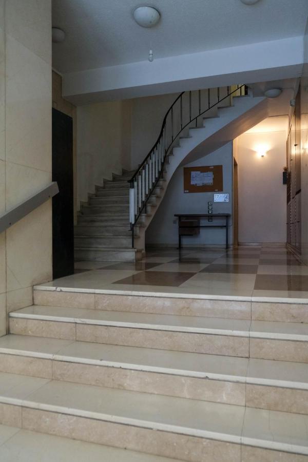 Quiet Center On A Pedestrian Street Apartment